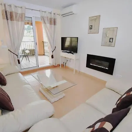 Spacious 2br Terrace Pool&train Fuengirola