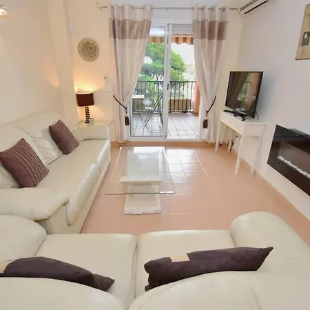 Apartamento Spacious 2br Terrace Pool&train *
