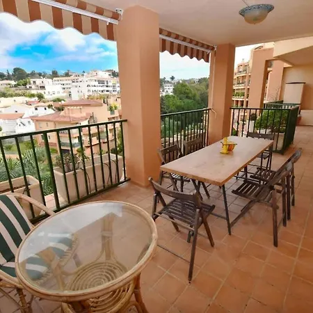 Spacious 2br Terrace Pool&train Fuengirola