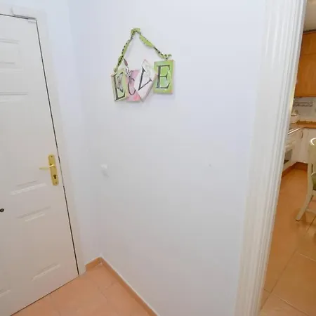 Spacious 2br Terrace Pool&train