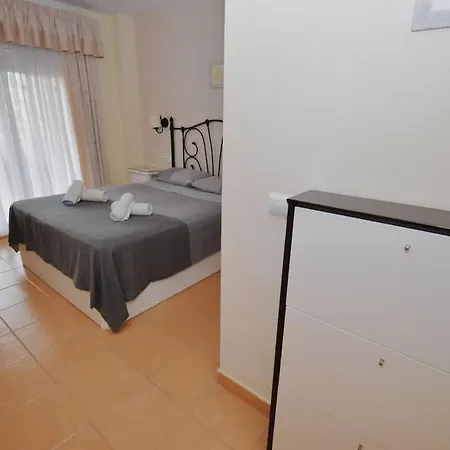 Spacious 2br Terrace Pool&train Apartamento Fuengirola