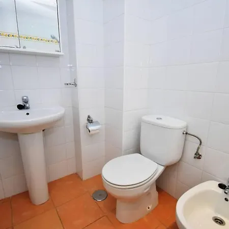 Spacious 2br Terrace Pool&train *